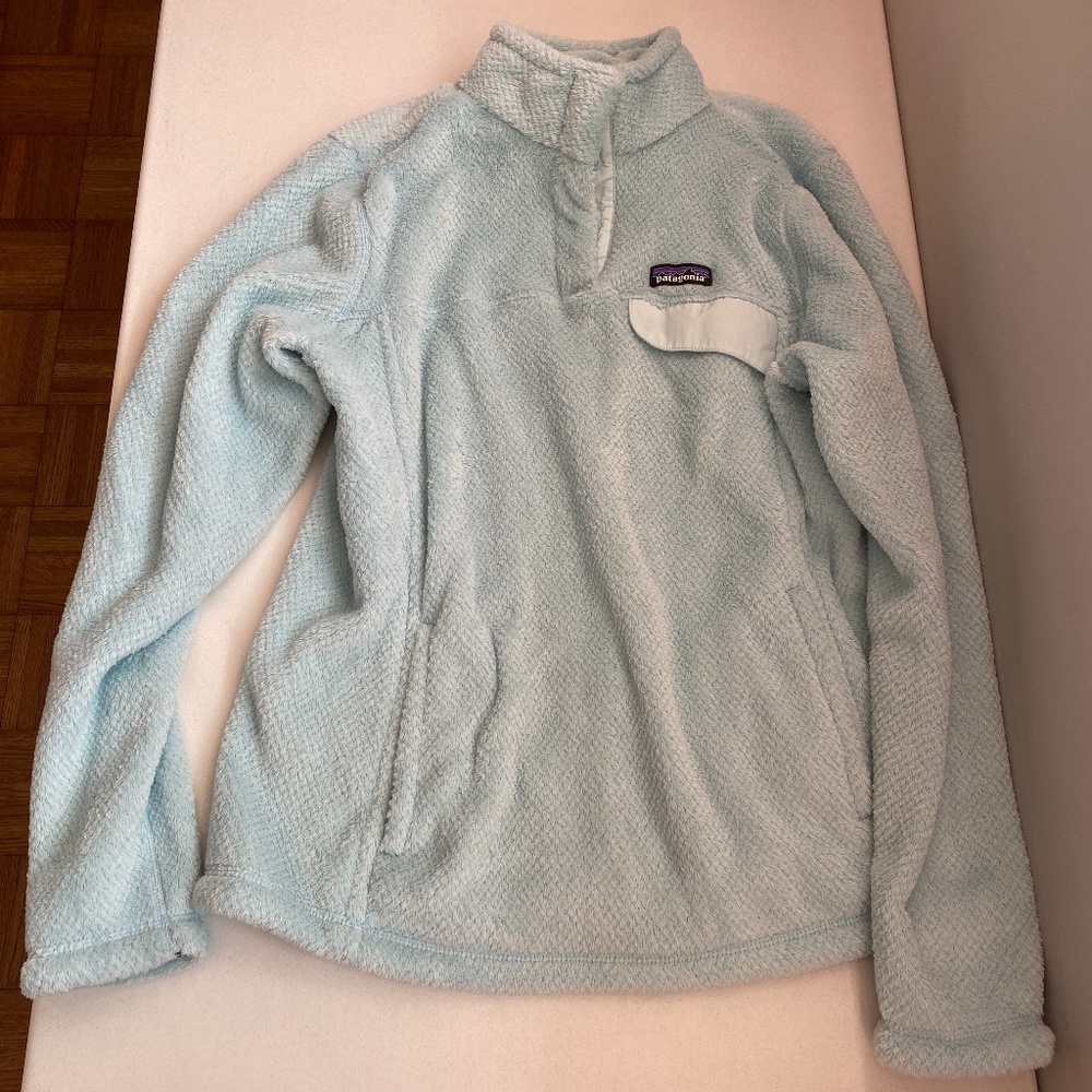Patagonia Women's Snap-T Fleece Pullover in Light Blue Large